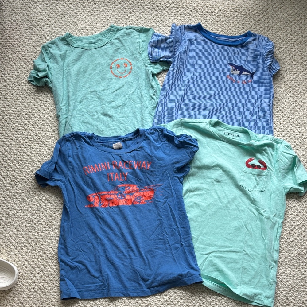 Crewcuts and joules Kids Graphic T-Shirts bundle. Size 8